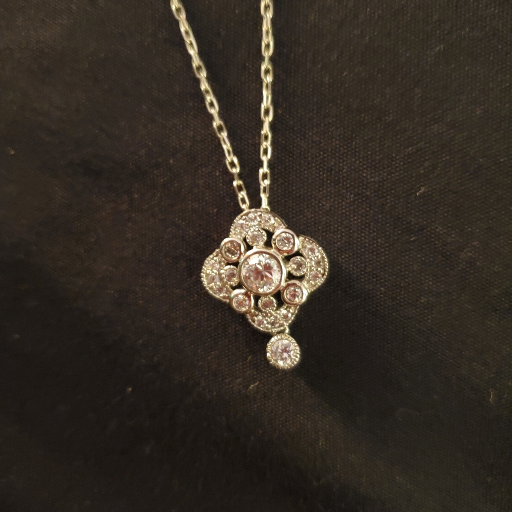 Beautiful pendant necklace